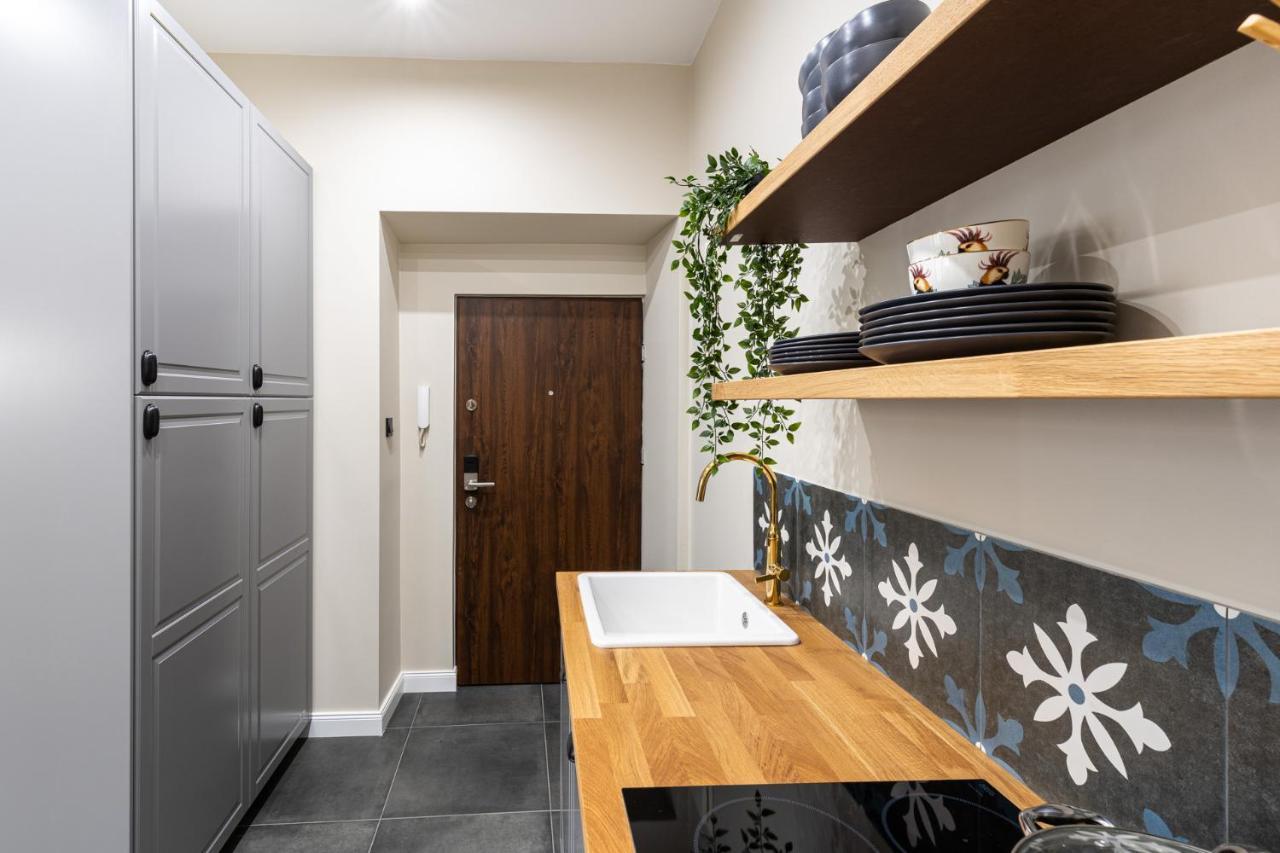 Househost Apartment : Topolowa 26/17 كراكوفيا المظهر الخارجي الصورة